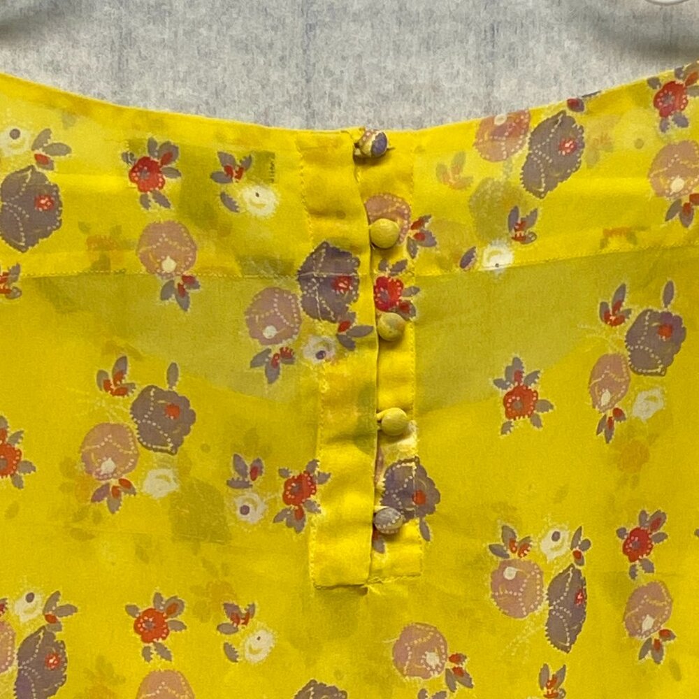 American Eagle Yellow Sheer Tiered Ruffle Cap Sleeve Back Button Top XL - Picture 10 of 13
